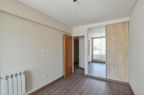 Departamento De 2 Dormitorios Con Amenities Centro Rosario