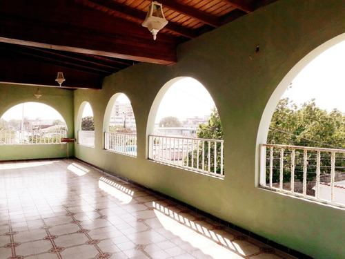 Imagen 2 de 11 de Amplio Apartamento En Venta Ubicado En Sector Bobare. Coro