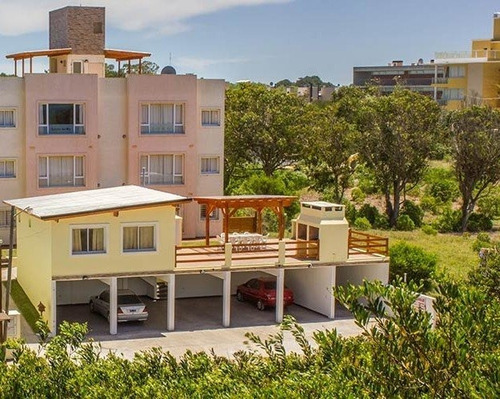 Imagen 3 de 16 de Venta De Departamento En Valeria Del Mar.