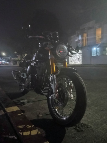 Moto Negra Con Barras Amarillas, Sin Adeudos Y Al 100
