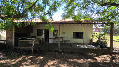 Venta Chacra 4 Dormitorios Colón Con Cochera
