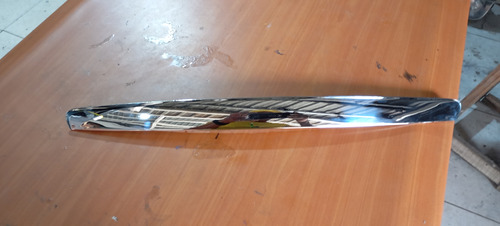 Platina Capot Hyundai Elantra 2007/2012 (Usado)