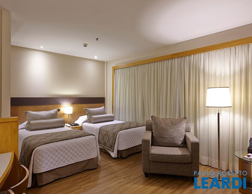 Imagem 2 de 12 de Flat - Itaim Bibi - Sp - 457276