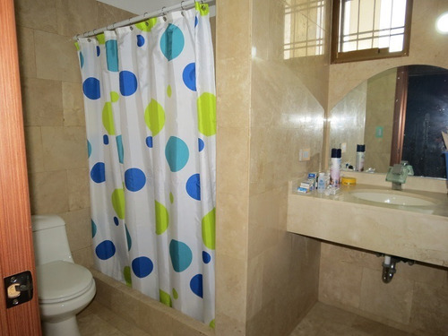 Lujosa Casa En Venta Parque El Retiro, San Antoniode Los Altos.