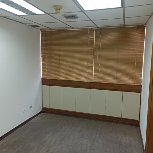 Imagen 5 de 14 de Oficina En Alquiler, Sabana Grande, Caracas-venezuela.