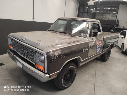 Dodge Ram Royal Se