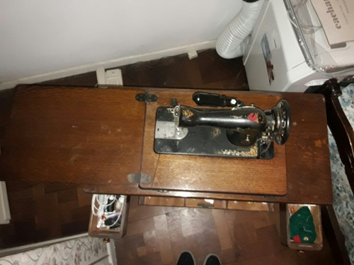 Máquina Singer Con Mesa Desplegable (antigua) - Excelente