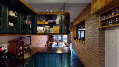 Excelente Casa 5 Ambientes Con Parque En Flores