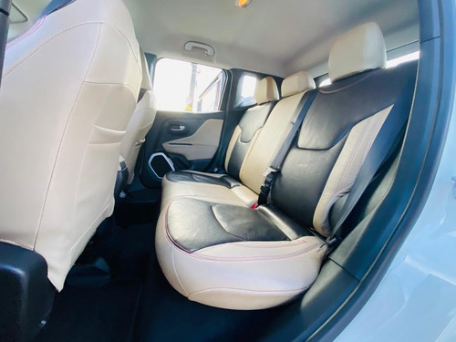 Imagem 7 de 10 de Jeep Renegade 2019 1.8 Sport Flex Aut. 5p