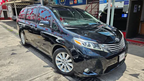 Toyota Sienna 3.5 Limited At