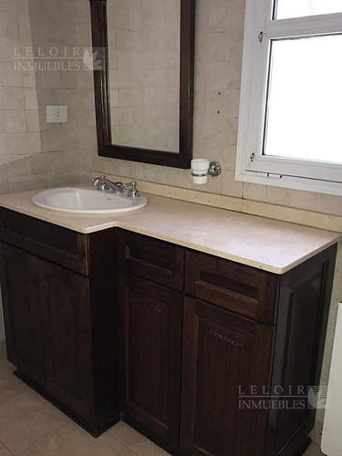 Casa En Venta 4 Amb En Campos De Alvarez
