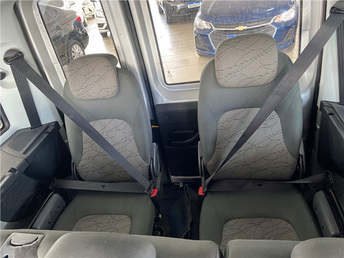 Fiat Doblo 1.8 MPI ESSENCE 7L 16V FLEX 4P MANUAL