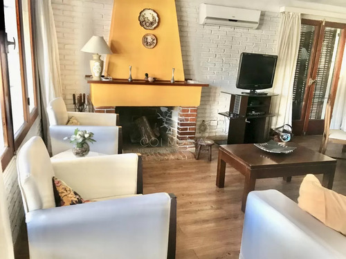 Punta Este, Areaccomercial (ideal Para Gastronomia) Pda. 5