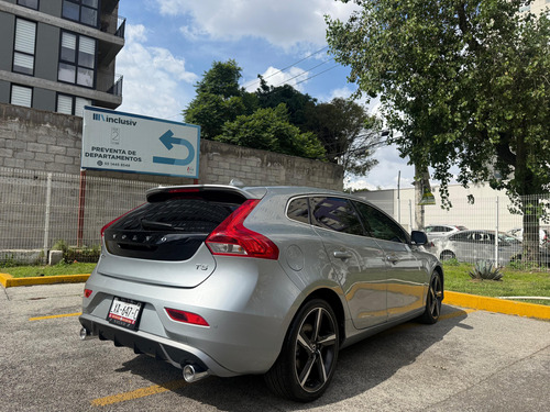 Volvo V40 2.0 R - Design T5 At