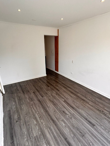 Casa 4 Dormitorios En Condominio Los Laureles 5.000 M2