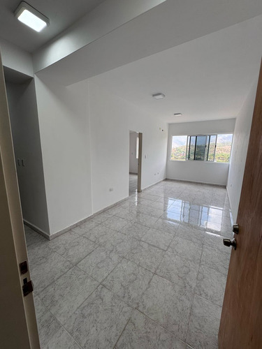 Yz Se Vende Apartamento En Urb. Manantial Res. Areka Suite