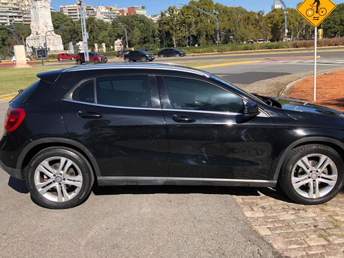 Imagen 6 de 15 de Mercedes-benz Clase Gla 2016 1.6 Gla200 At Urban 156cv