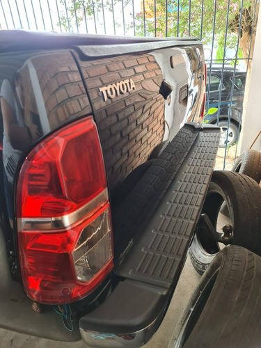 Toyota Hillux