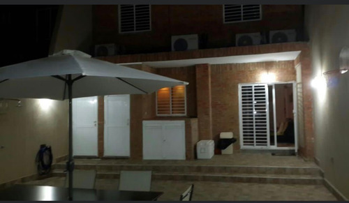 Imagen 2 de 15 de Townhouse En Tucacas, Estado Falcón