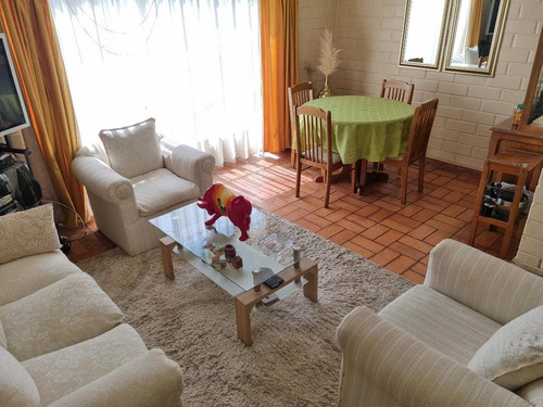 Comoda Y Clarita Casa, 3d, 2b, Angol, Chile
