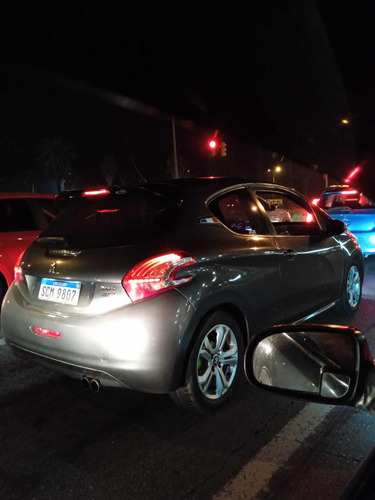 Peugeot 208 1.2 active 2p