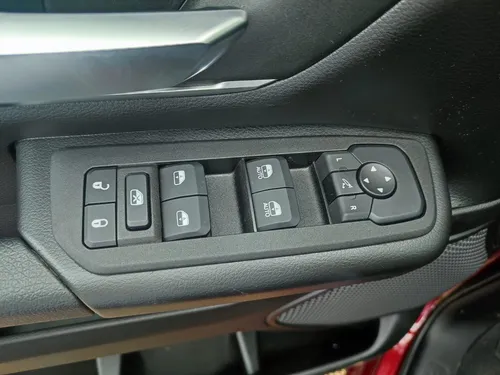 RAM 1500 3.6 BigHorn 4x4 Hibrida