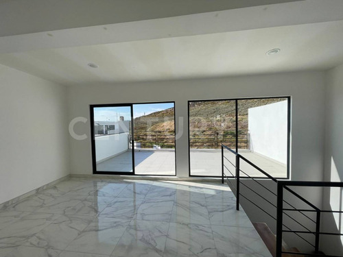Casa En Venta En Boulevad, Zertuche, Carlos Pacheco, Ensenada, Baja California