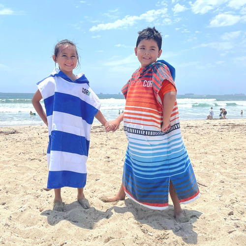 Cambiador Cor Surf Poncho Con Capucha Y Parte Delantera En P