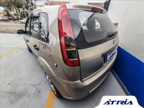 Imagem 4 de 8 de Ford Fiesta 1.0 Mpi Hatch 8v
