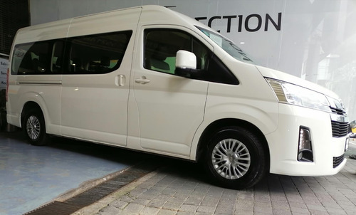 Imagen 1 de 15 de Toyota Hiace 12 Pasajeros 2020