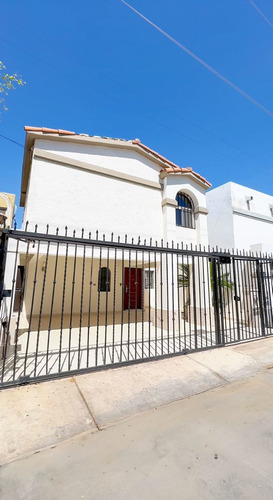 Hermosa Casa En Renta Completamente Equipada, Ubicada Al Poniente De La Ciudad