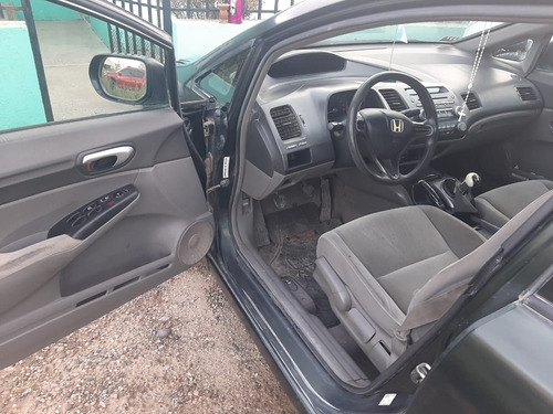 Honda Civic 1.8 Lxs Mt
