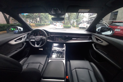 Imagen 9 de 13 de Audi Q8 S Line 2020