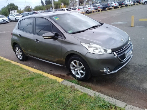 Peugeot 208 Allure 1.5 Touch Screen 2014 Car One Jf