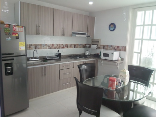 Vergel San Fernando Casa 3 Pisos Estrenar