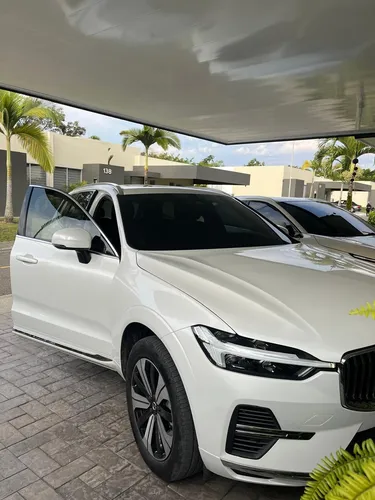 Volvo XC60 2.0 T8 Plus