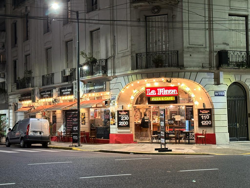 Venta Local De Esquina Con Renta En Recoleta