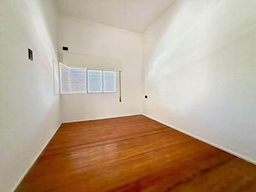 Casa En Venta, 3 Dormitorios, Zona Centro