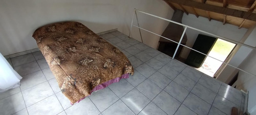 Venta Casa 3 Ambientes Con Jardin Excelente Ubicacion Remoderado