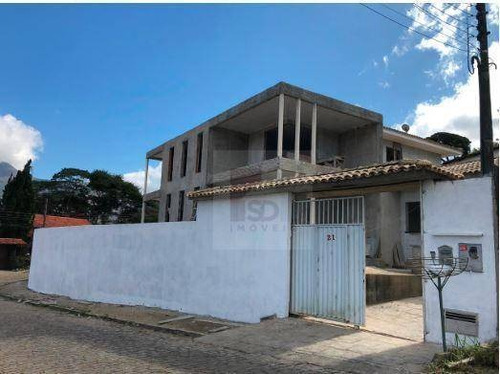 Casa Com 5 Dormitórios À Venda, 420 M² Por R$ 900.000,00 - Golfe - Teresópolis/rj - Ca1105