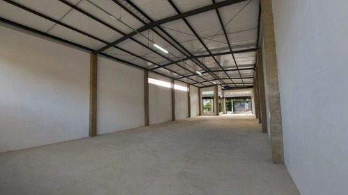 Imagem 8 de 15 de Excelente Galpão De 1000m² No Jd. Aeroporto / Campo Belo - Rr4798