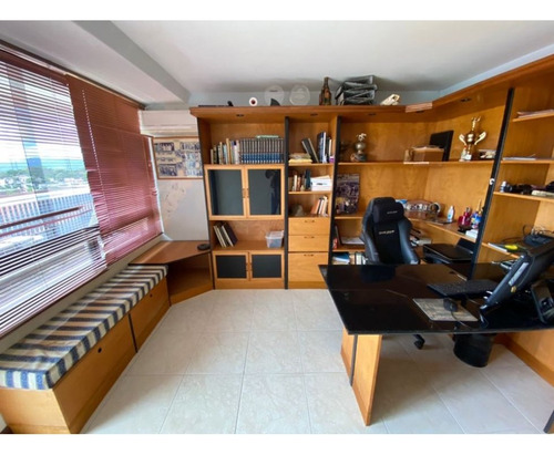 Vendo Casa 874m2 Cumbres De Curumo 8020
