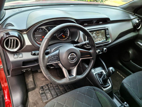 Nissan Kicks 1.6 ADVANCE 4X2 MT 5P