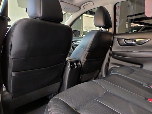 Nissan X-Trail 2.5 Exclusive 2 Row Cvt