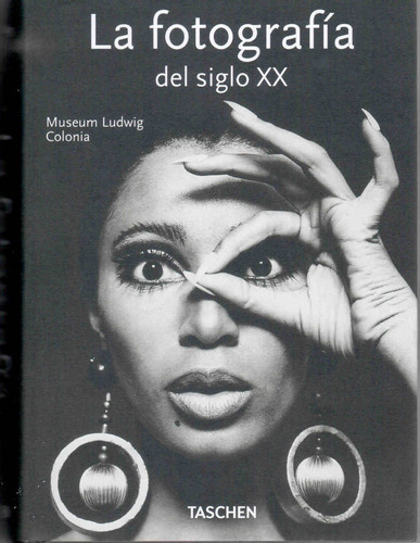 La fotografía del siglo XX, de Vários autores. Editora Paisagem Distribuidora de Livros Ltda., capa dura em español, 2013