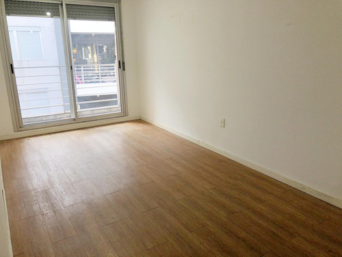 ¡agraciada Y Suárez, Un Dormitorio Y Terraza!
