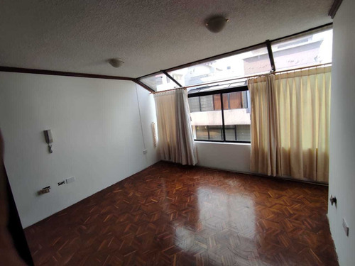 Casa En El Norte De Quito 3 Habitaciones En Conjunto Privado