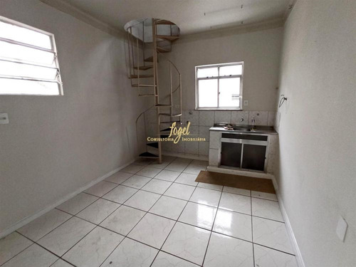 Imagem 11 de 14 de Centro / São Mateus - Casa Sobrado 3/4 Com Terraço - Excelente Localização (av Itamar Franco) - Sem Garagem - Cs2111v3