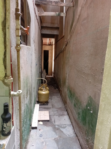 2 Quartos, 1 Suíte, Sala,cozinha, Banheiro, Varanda, Etc...
