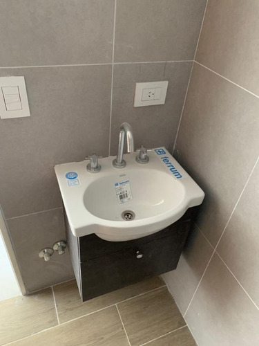 Imagen 9 de 12 de Departamento En Venta En Banfield Este